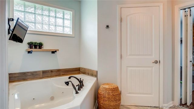 121 Franklin Drive, New Albany, IN 47150