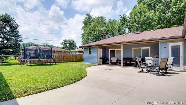 121 Franklin Drive, New Albany, IN 47150
