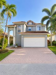 332 NW 107TH Avenue, Pembroke Pines, FL 33026