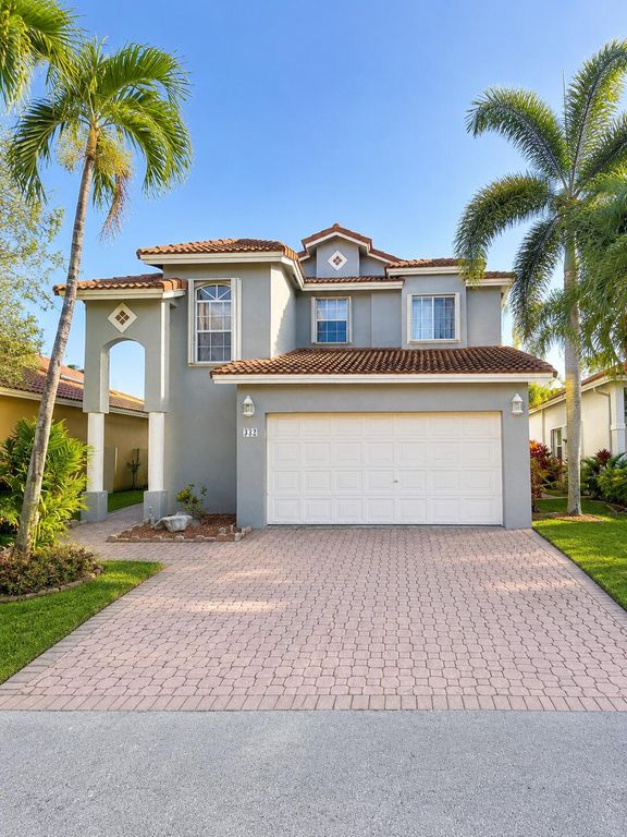 332 NW 107TH Avenue, Pembroke Pines, FL 33026