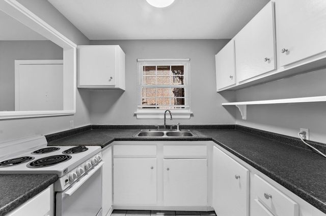 867 Colony Drive 99, Charleston, SC 29407