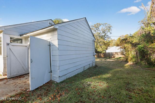 4875 Churchill Drive, Jackson, MS 39206