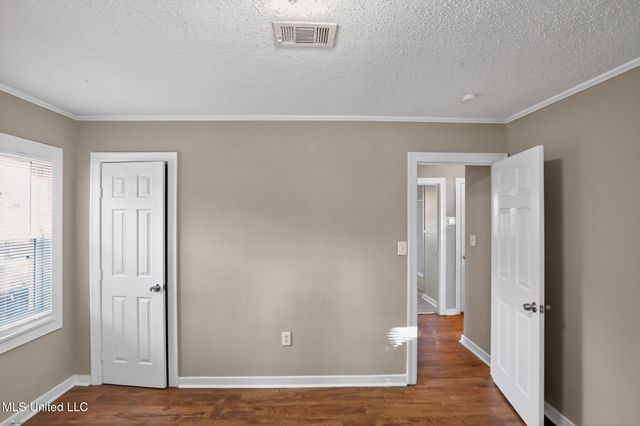 4875 Churchill Drive, Jackson, MS 39206