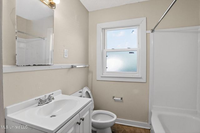 4875 Churchill Drive, Jackson, MS 39206