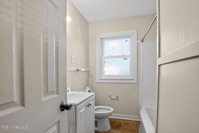 4875 Churchill Drive, Jackson, MS 39206