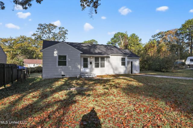 4875 Churchill Drive, Jackson, MS 39206