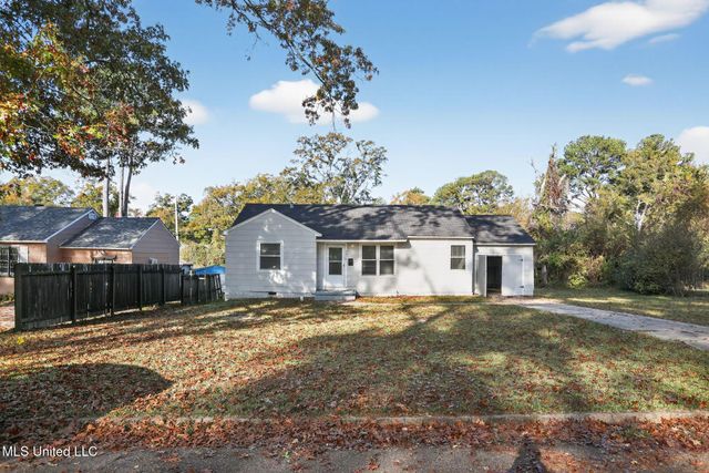 4875 Churchill Drive, Jackson, MS 39206