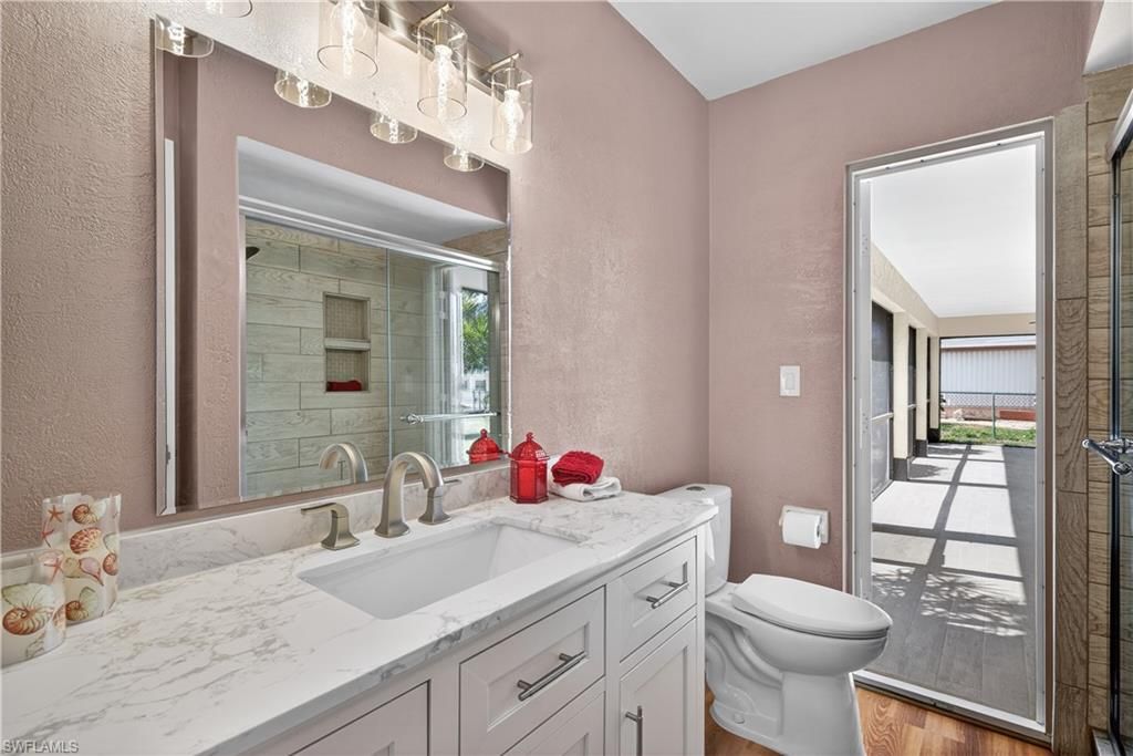 Image 23 of property listing at 1308 SE 33rd ST, Cape Coral, FL 33904