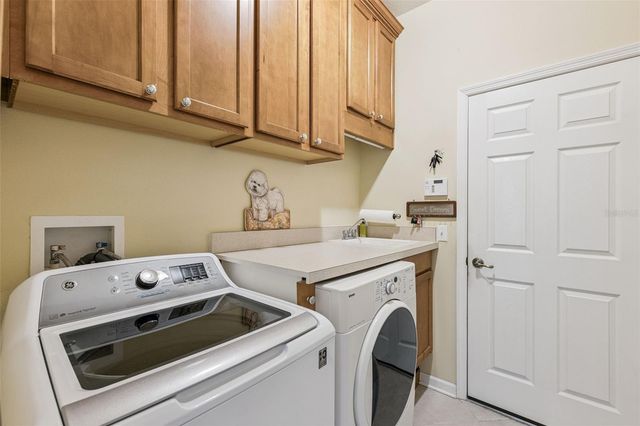 1607 VICTORIA GARDENS DRIVE, Deland, FL 32724