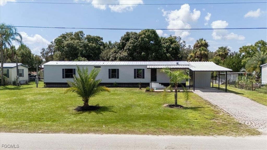 671 Bennett AVE, Labelle, FL 33935