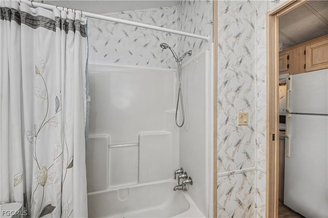 51 La Fonda LN, North Fort Myers, FL 33903