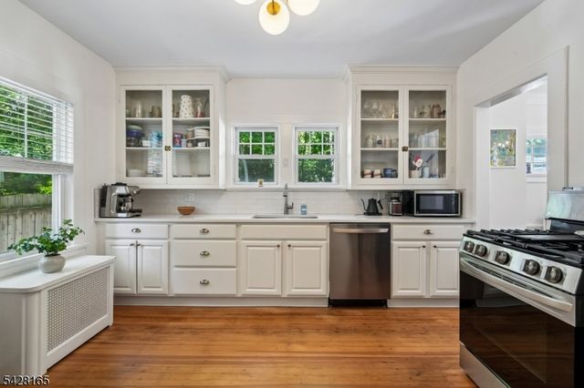 72 Central Ave, Montclair Twp., NJ 07042