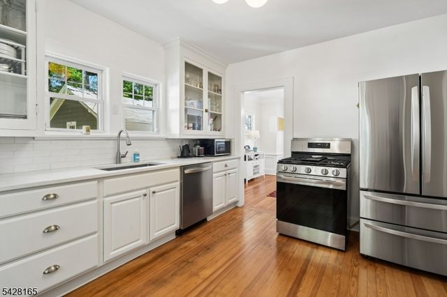72 Central Ave, Montclair Twp., NJ 07042