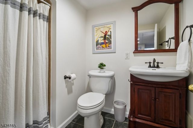 72 Central Ave, Montclair Twp., NJ 07042