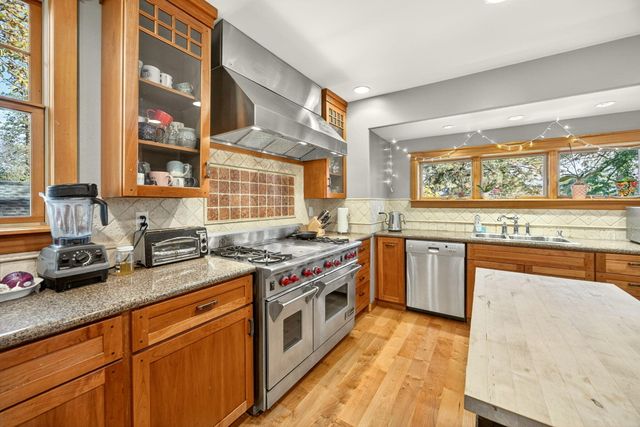 219 Meade Street, Ashland, OR 97520