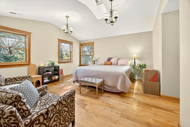 219 Meade Street, Ashland, OR 97520