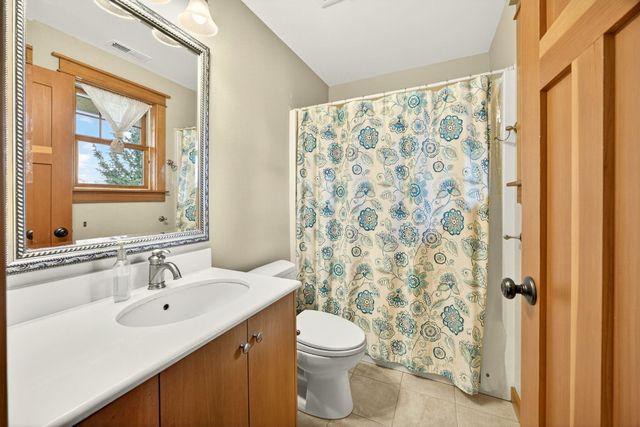 219 Meade Street, Ashland, OR 97520