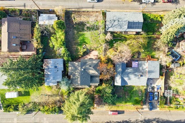 219 Meade Street, Ashland, OR 97520