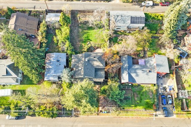 219 Meade Street, Ashland, OR 97520