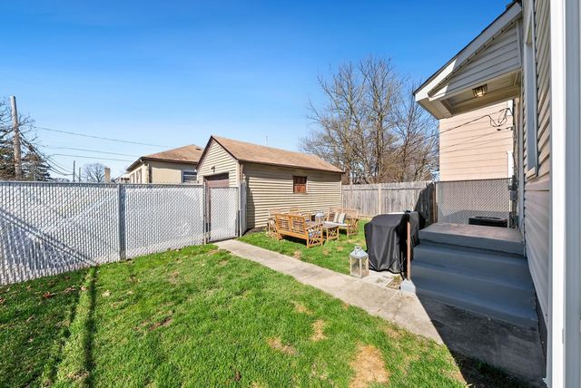 1329 Studer Avenue, Columbus, OH 43206