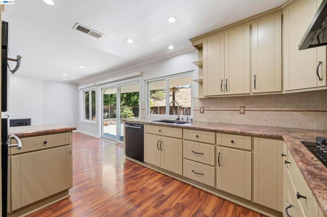 47108 Yucatan Dr, Fremont, CA 94539