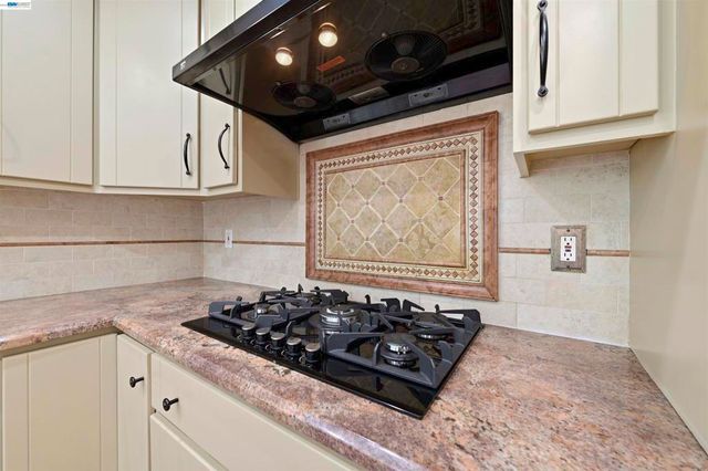 47108 Yucatan Dr, Fremont, CA 94539