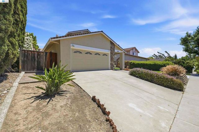 47108 Yucatan Dr, Fremont, CA 94539