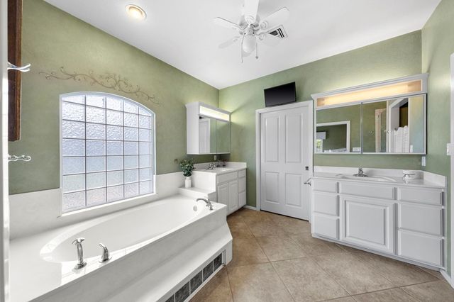 516 Winged Foot Lane, Kerrville, TX 78028