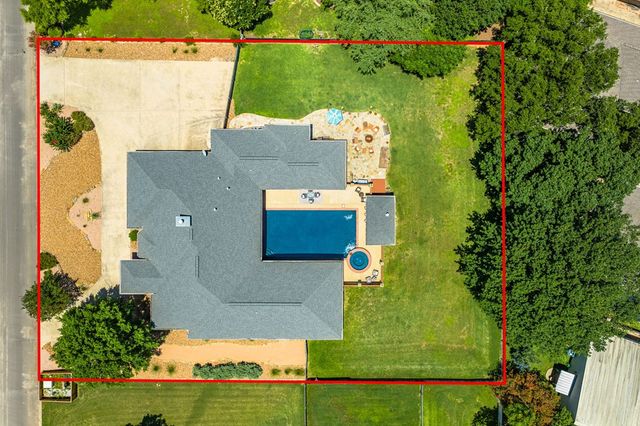 516 Winged Foot Lane, Kerrville, TX 78028