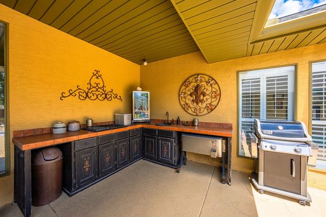 516 Winged Foot Lane, Kerrville, TX 78028