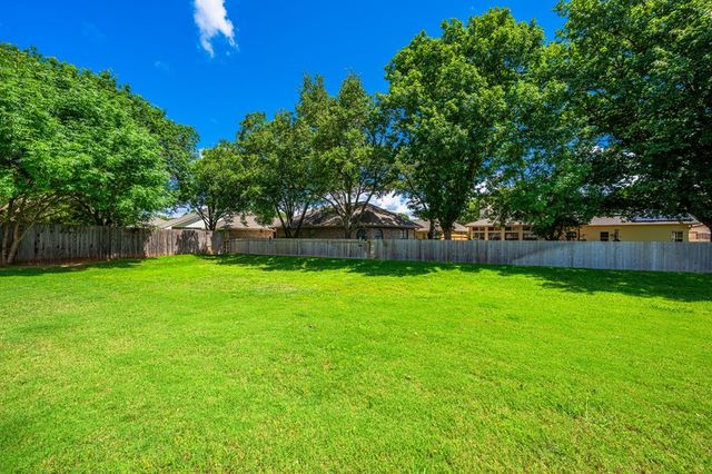 516 Winged Foot Lane, Kerrville, TX 78028