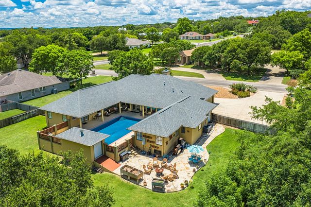 516 Winged Foot Lane, Kerrville, TX 78028