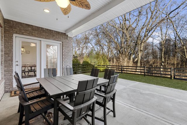 213 Red Cedar Drive, Nicholasville, KY 40356