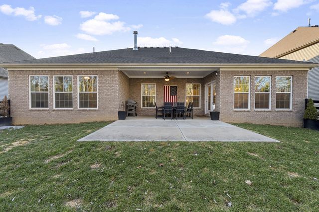 213 Red Cedar Drive, Nicholasville, KY 40356