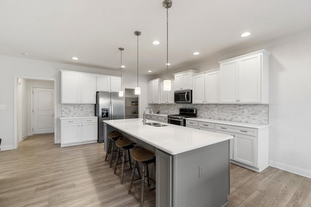 213 Red Cedar Drive, Nicholasville, KY 40356