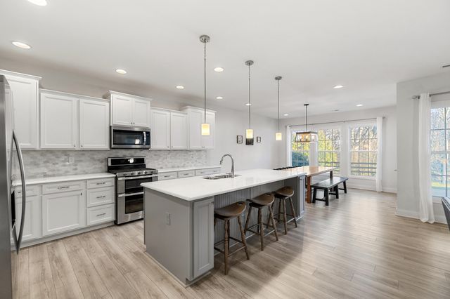 213 Red Cedar Drive, Nicholasville, KY 40356