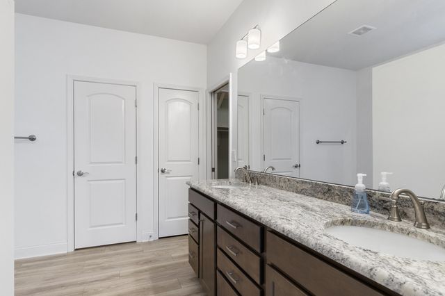 213 Red Cedar Drive, Nicholasville, KY 40356