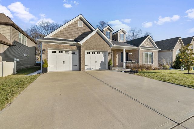 213 Red Cedar Drive, Nicholasville, KY 40356