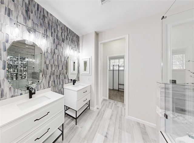 1210 Cambridge Court, Seabrook, TX 77586