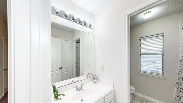 1210 Cambridge Court, Seabrook, TX 77586