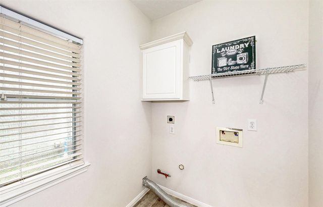 1210 Cambridge Court, Seabrook, TX 77586