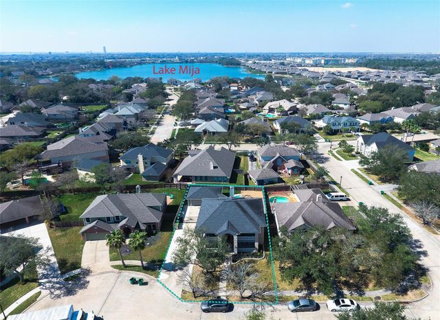 1210 Cambridge Court, Seabrook, TX 77586