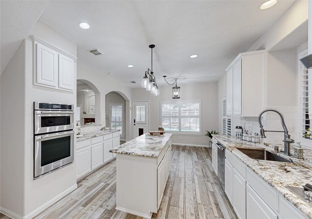 1210 Cambridge Court, Seabrook, TX 77586