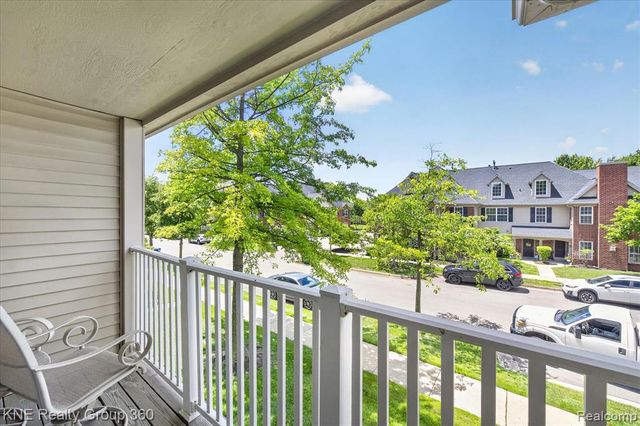 4077 Berkeley Avenue, Canton, MI 48188