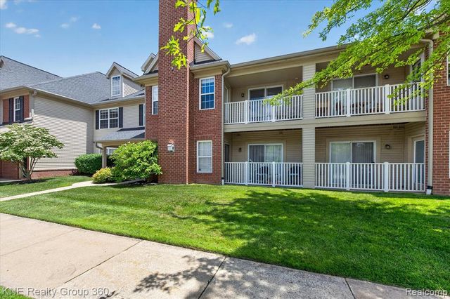4077 Berkeley Avenue, Canton, MI 48188