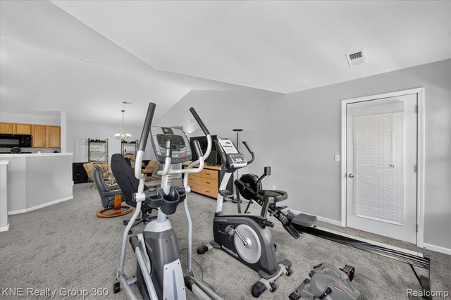 4077 Berkeley Avenue, Canton, MI 48188