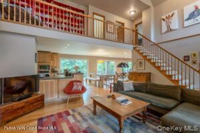 20 Pennsylvania Avenue, Palenville, NY 12414