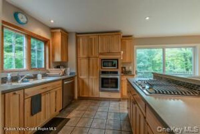 20 Pennsylvania Avenue, Palenville, NY 12414