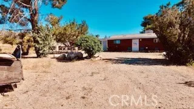 7676 Juniper, Apple Valley, CA 92308