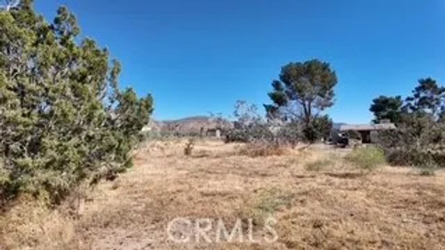 7676 Juniper, Apple Valley, CA 92308